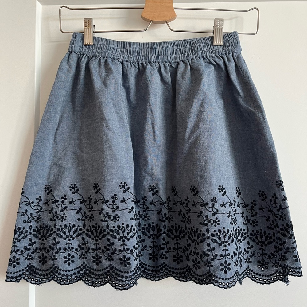 Scalloped Edge Mini Skirt